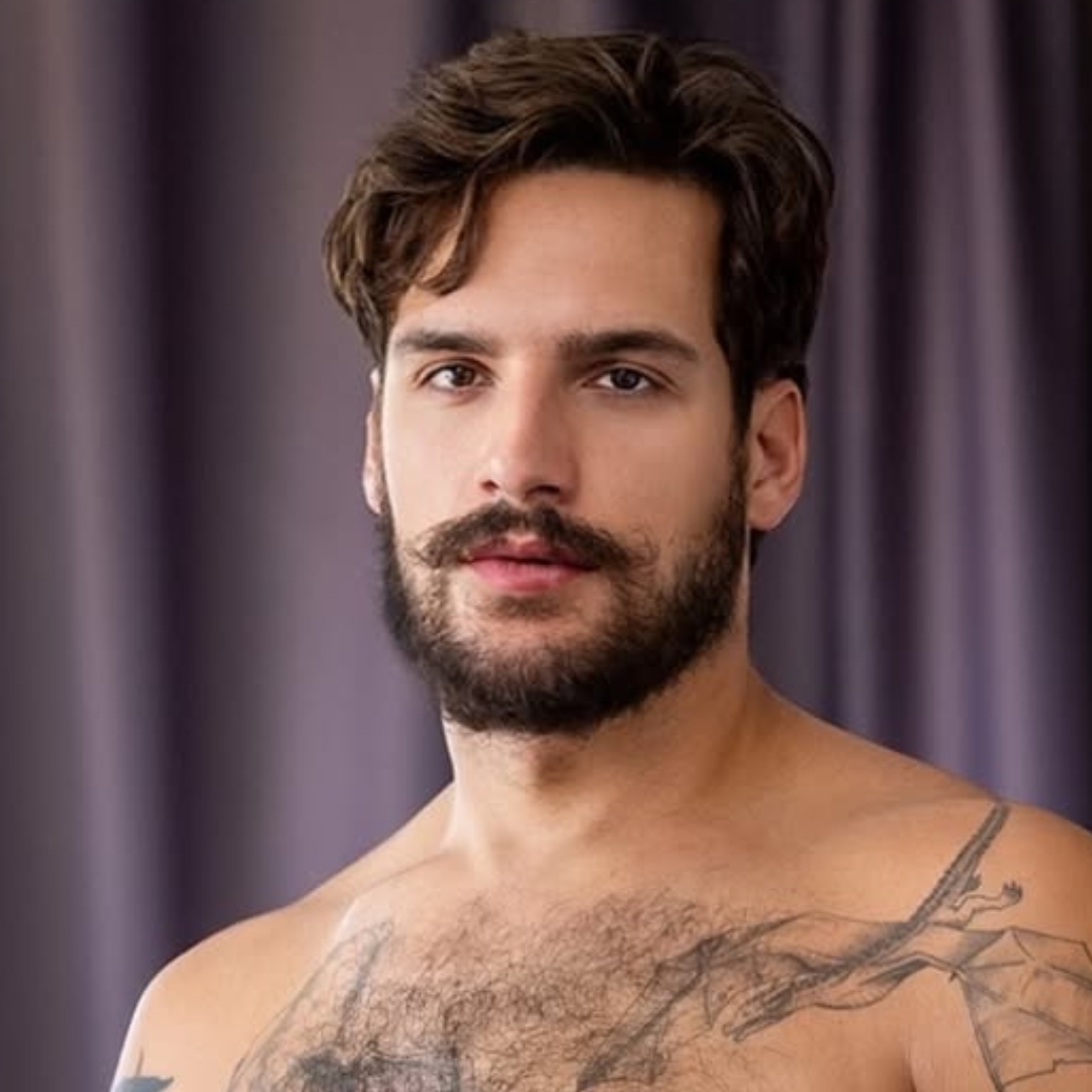Gay - 2 (2).jpg