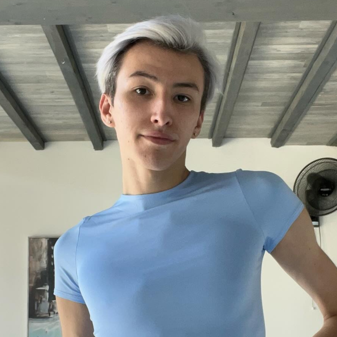 Gay - 2.jpg